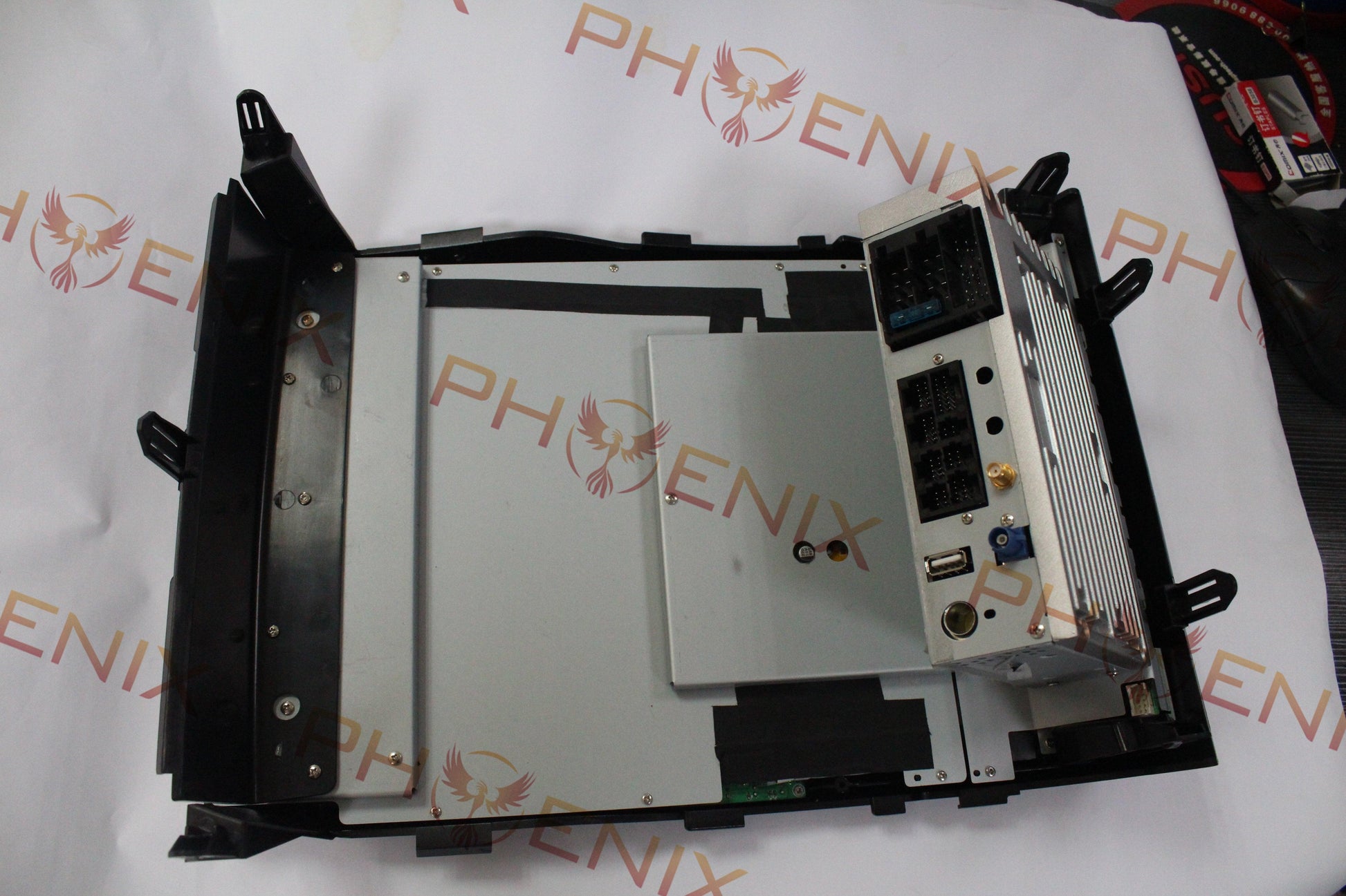 17" Vertical Screen Navi Radio for Toyota Land Cruiser LC200 2008 - 2015 | Phoenix Automotive