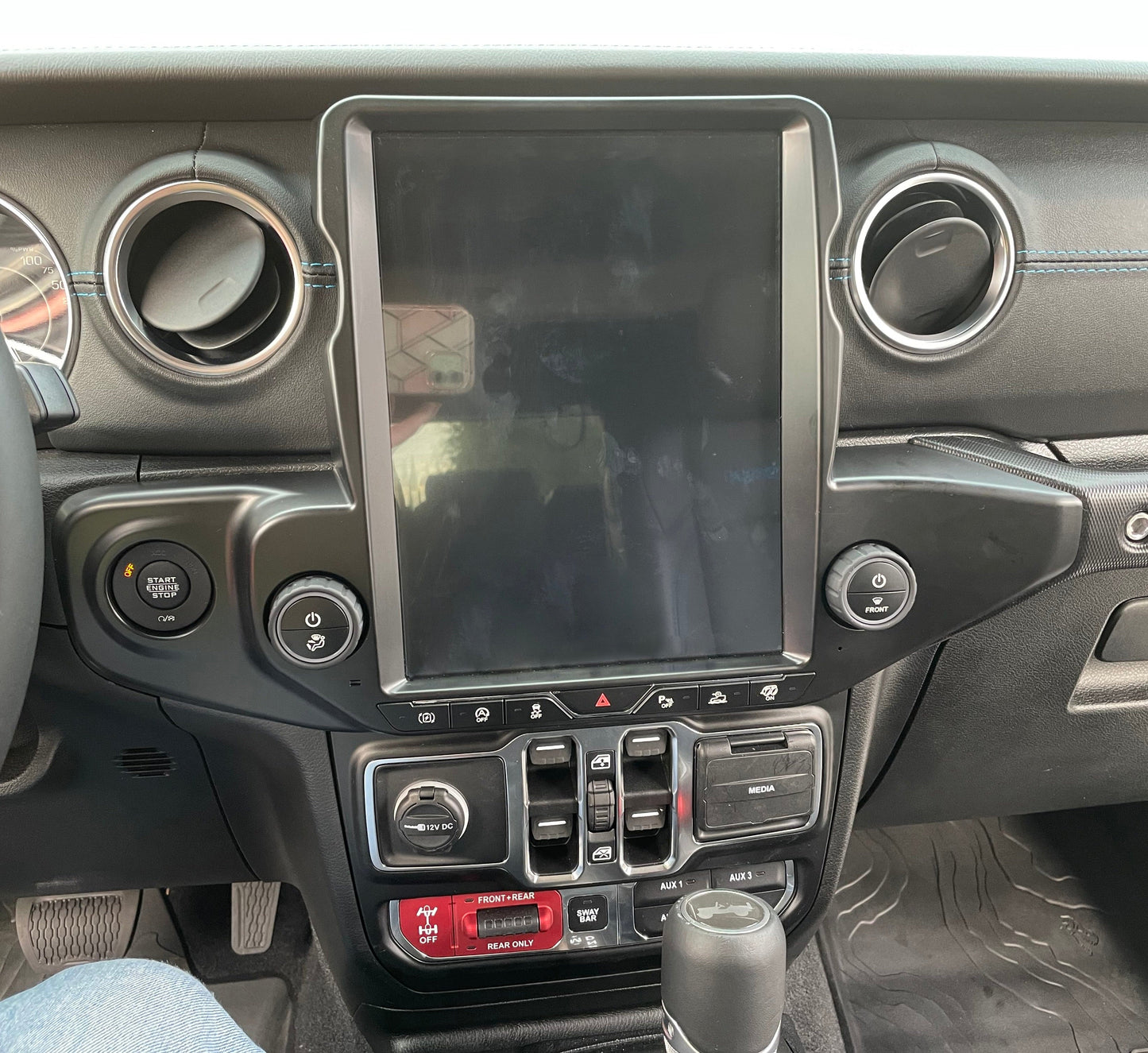 [open box] 12.1” Android 10/12/13 Vertical Screen Navigation Radio for Jeep Wrangler JL 2018 - 2023