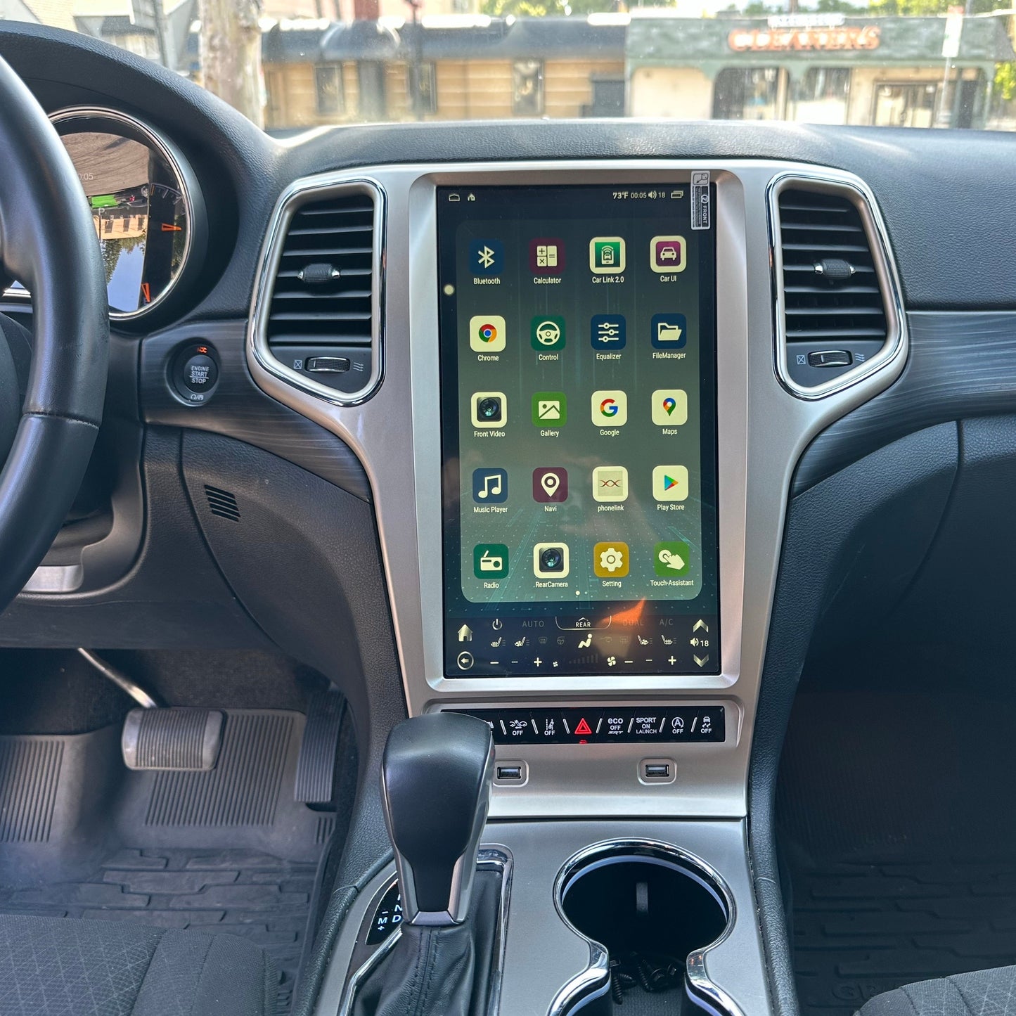 13.6" Vertical Screen Android 13/14 Fast boot Navigation Radio for Jeep Grand Cherokee 2014 - 2022