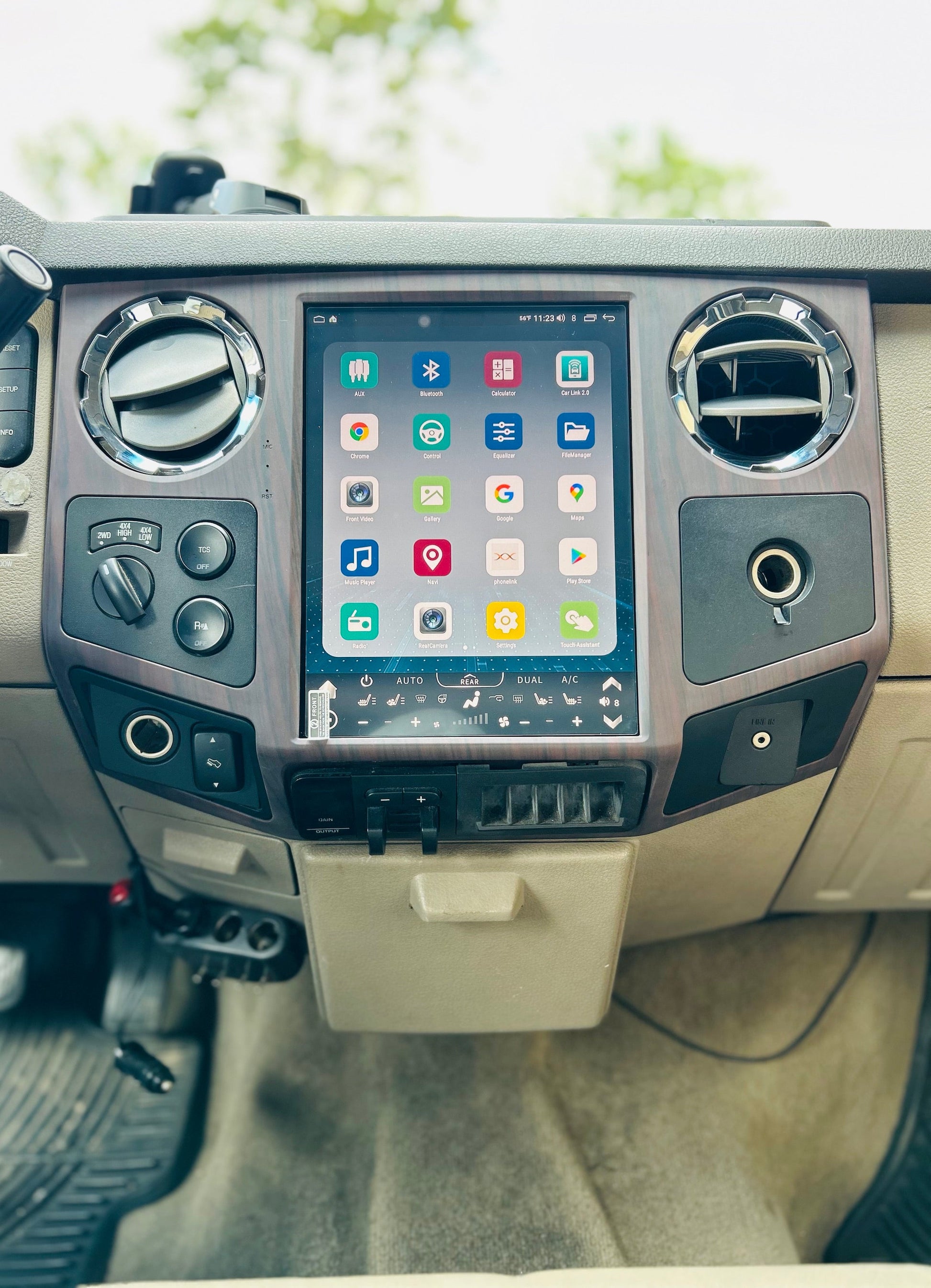 12.1 inch Android 13/14 Vertical Screen Navigation Radio for Ford F-250 F-350 Super Duty trucks 2008 - 2016